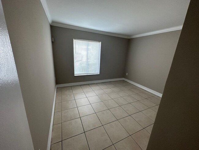 Photo - Green Tee - # 202 Apartment