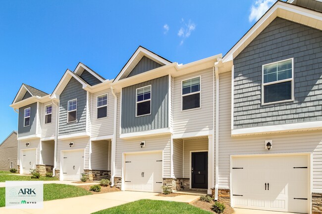 Building Photo - 6 Oak Rose Dr
