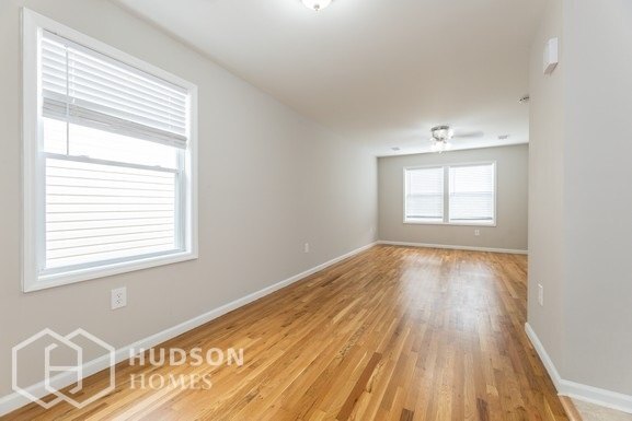 Foto del edificio - 121 12th Ave