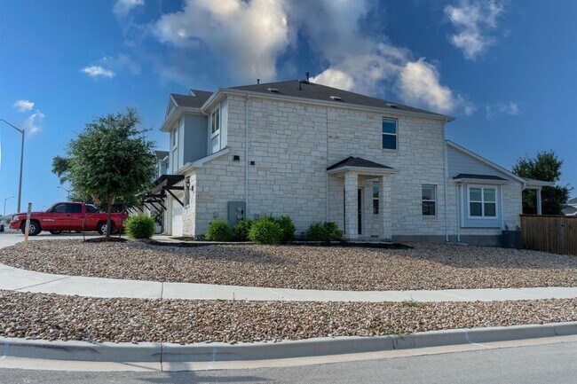 Building Photo - 2202 Rocoso Trl