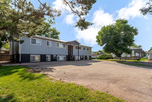 Foto del edificio - 2925 Somerville Dr