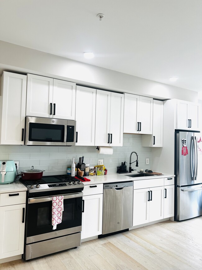 Foto del edificio - 1028 Bladensburg Rd NE