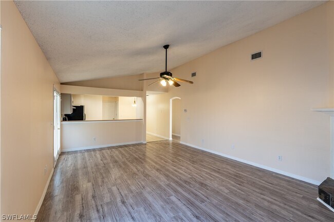 Building Photo - 2022 Hunters Trace Cir