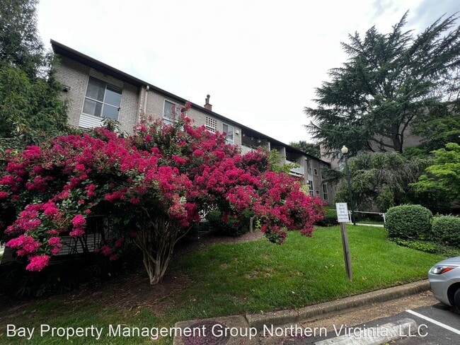 Building Photo - 1 br, 1 bath House - 5612 BISMACH DRIVE #101