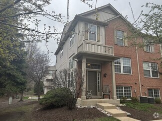Building Photo - 526 Conservatory Ln