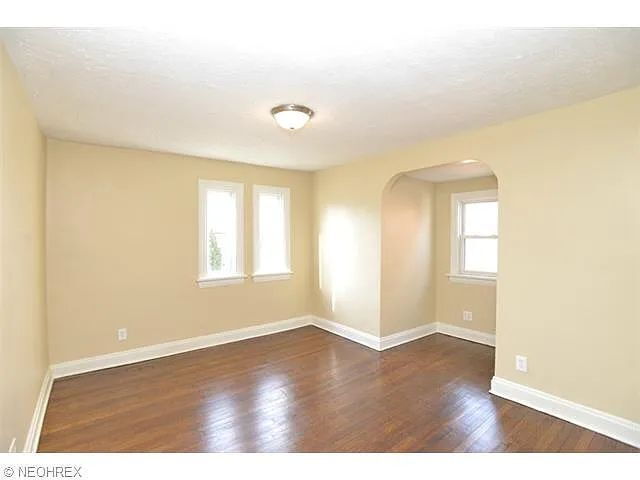 Foto del edificio - 3599 Grosvenor Rd