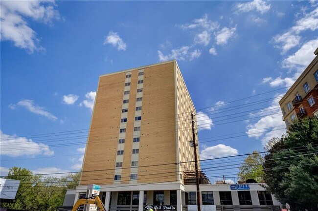 Building Photo - 2285 Peachtree St NE