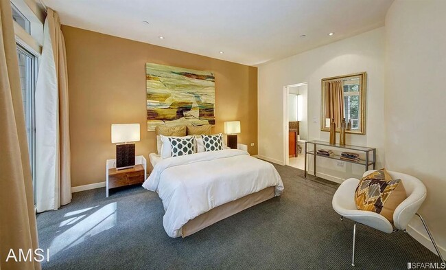 Building Photo - 2 br, 2.5 bath House - 44 Macondray Lane #6W