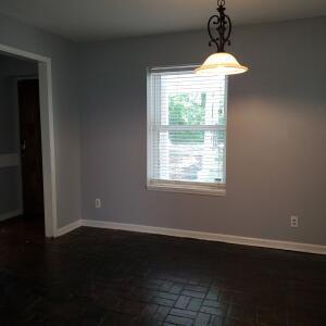 Building Photo - 511 Walton Way