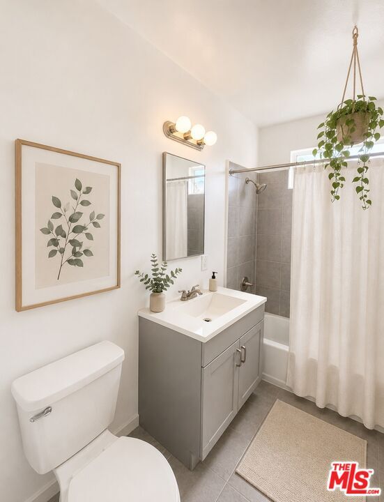 Foto del edificio - 1104 W 93rd St
