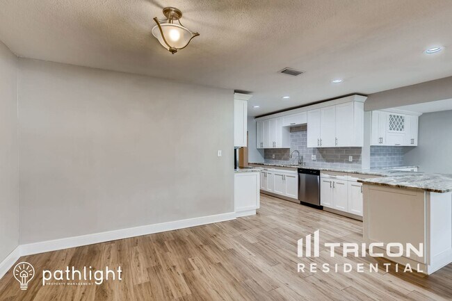 Foto del edificio - 3440 18th St N