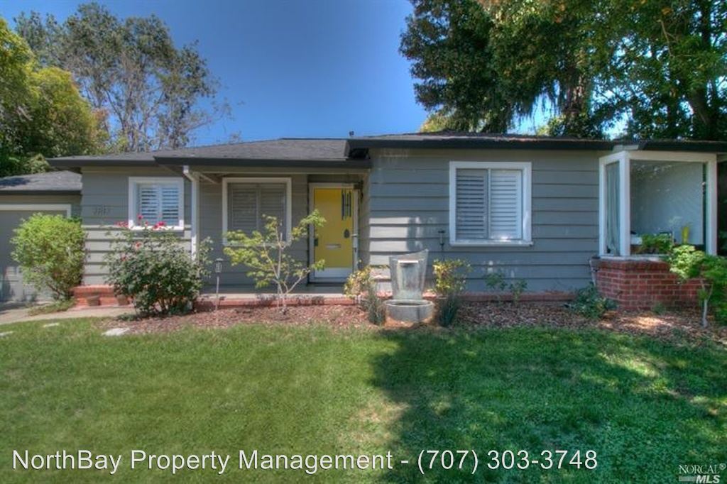 Primary Photo - 2817 Claremont Dr