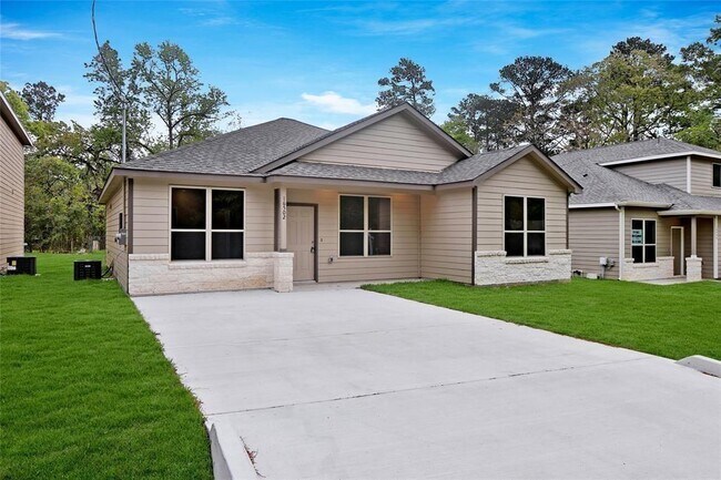 Foto del edificio - 16502 Piper Ln