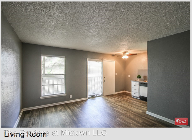 Building Photo - 4631 S Braden Ave