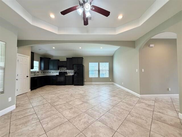 Building Photo - 2865 Amber Ave