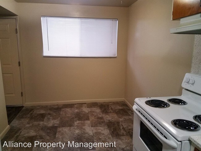 Building Photo - 5810 S 2000 W
