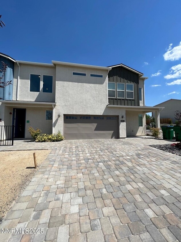 Primary Photo - 4789 Black Falcon Way