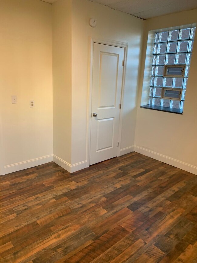 Foto del edificio - 331 Atwood St