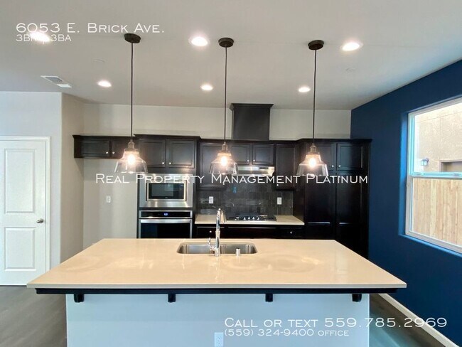 Building Photo - 6053 E Brick Dr