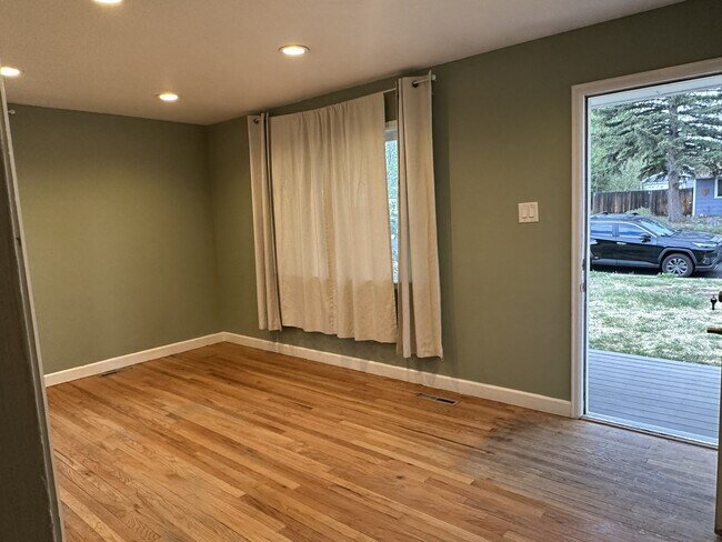 Foto del edificio - 2590 S Knox Ct