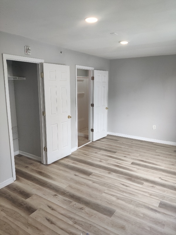 Photo - 1621 W Oxford St Apartment