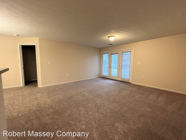 Foto del edificio - 3 br, 2 bath House - 6401 Cameron Lane, #206