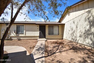 Building Photo - 3120 N 67th Ln