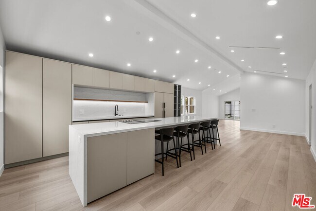 Foto del edificio - 847 Huntley Dr