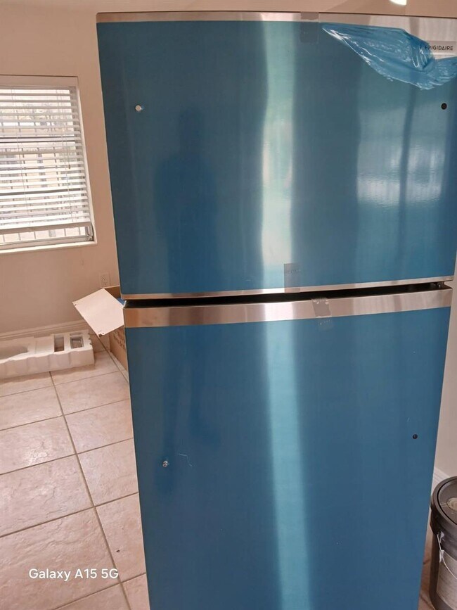Building Photo - 2 bedroom in North Miami FL 33161