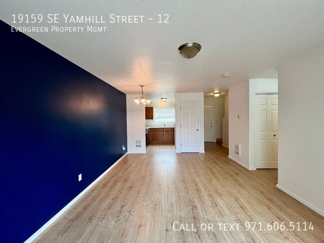 Foto del edificio - 19159 SE Yamhill St