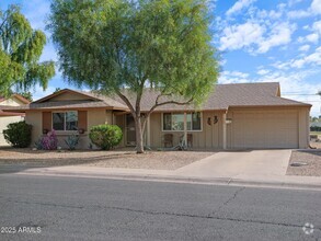 Building Photo - 11025 N Madison Dr