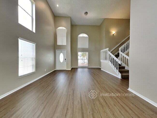 Building Photo - 5542 NW 53rd Cir