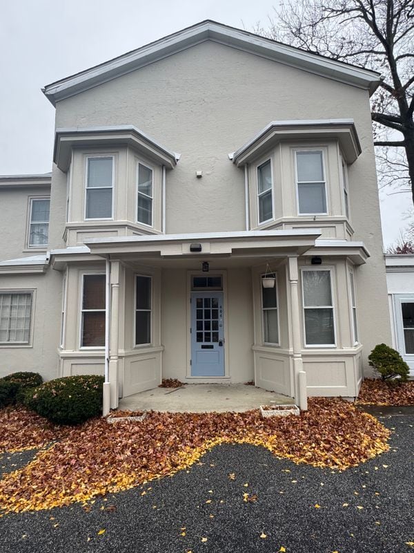 Primary Photo - 404 W State St