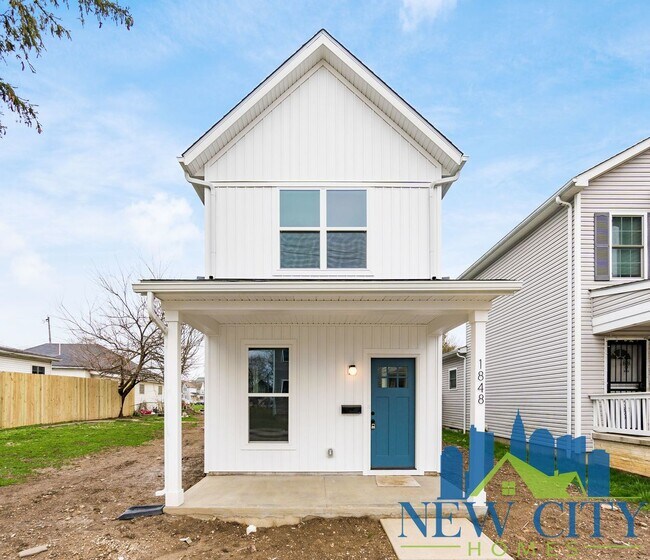 Building Photo - Newly Built Spacious Two Bedroom Single Fa...