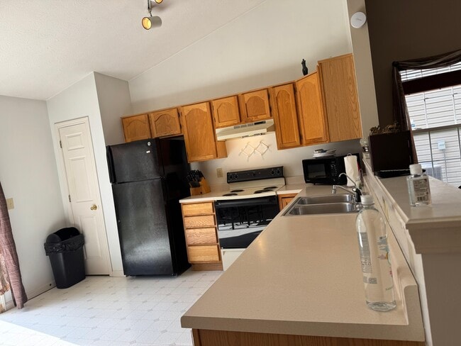 Foto del edificio - 5731 Blackley Ln