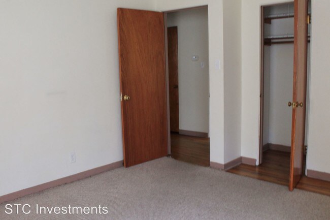 Building Photo - 2 br, 1 bath House - 436 W. Chandler