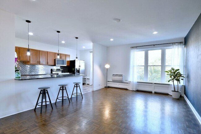 Foto del edificio - 1301 W Touhy Ave