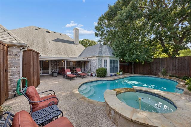Building Photo - 2809 Roper Dr