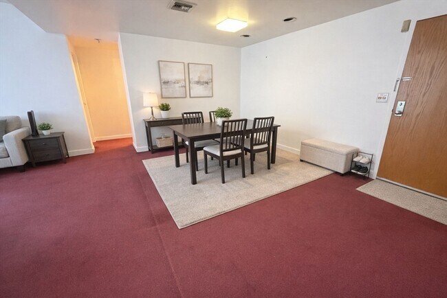 Foto del edificio - 170 Gore St