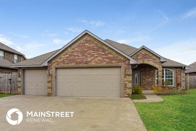 Building Photo - 11120 SW 42nd St