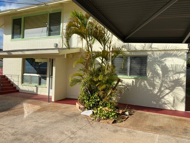 Foto del edificio - 3340 Maunaloa Ave