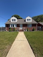 Building Photo - 297 N Syracuse Ave