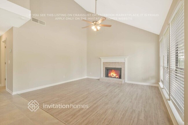 Building Photo - 3691 Ballestero Dr S