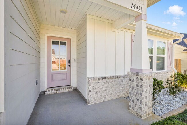 Foto del edificio - 14458 Quail Rdg Rd