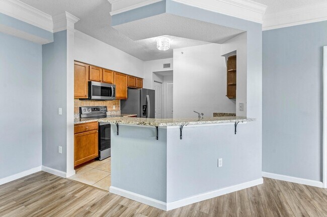 Foto del edificio - 10106 Myrtlewood Cir W