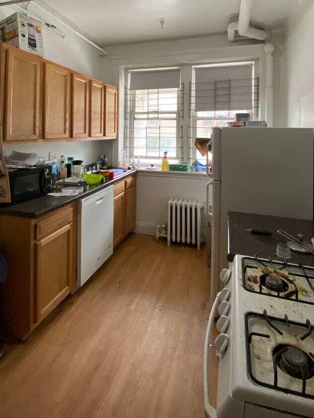 Primary Photo - 144 Washington St