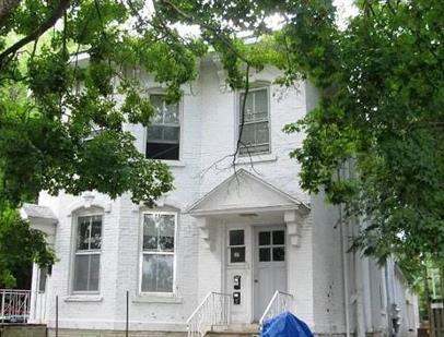 Building Photo - 307 W Elm St