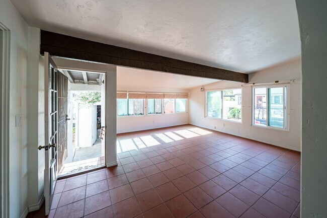 Foto del edificio - 3605 Dove Ct