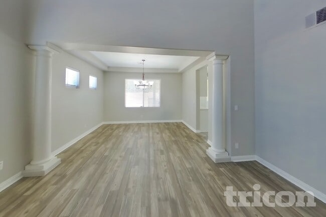 Building Photo - 9024 Picket Fence Ave