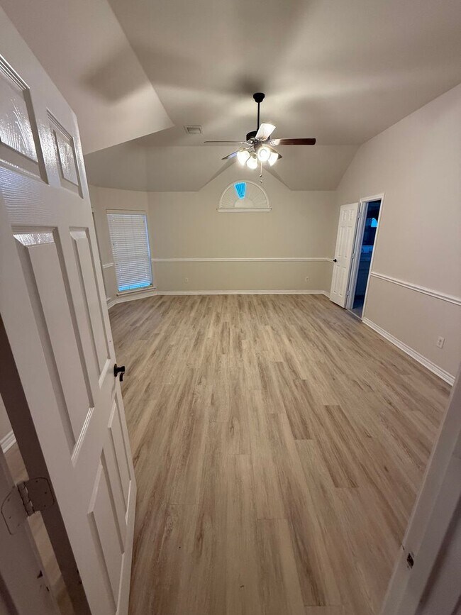 Foto del edificio - $500.00 off 1st month Rent!! Spectacular H...